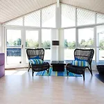 Semesterbostad 4 Star Holiday Home In Vaeggerlose Bøtø By