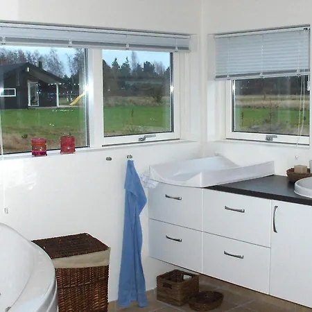 4 Star In Vaeggerlose Bøtø By