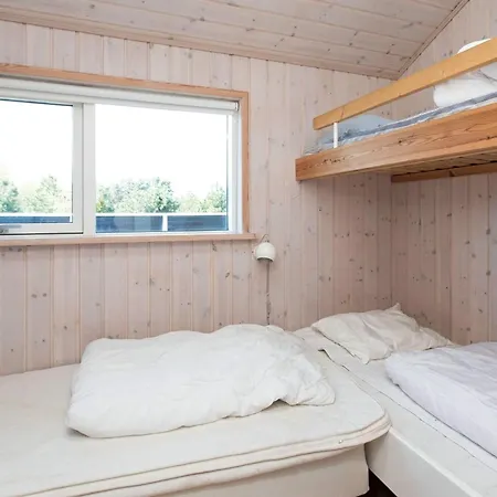 Дом отдыха 9 Person In Vaeggerlose-by Traum