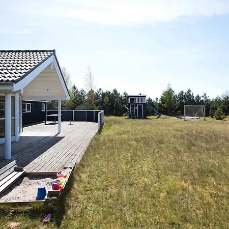 Дом отдыха 9 Person In Vaeggerlose-by Traum